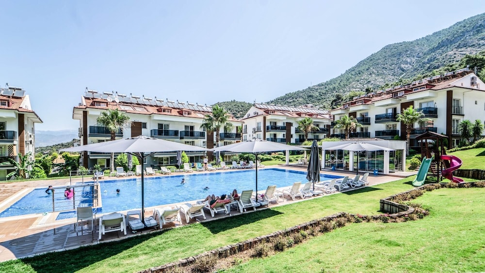Vacation Residence w Balcony Pool in Fethiye view 4