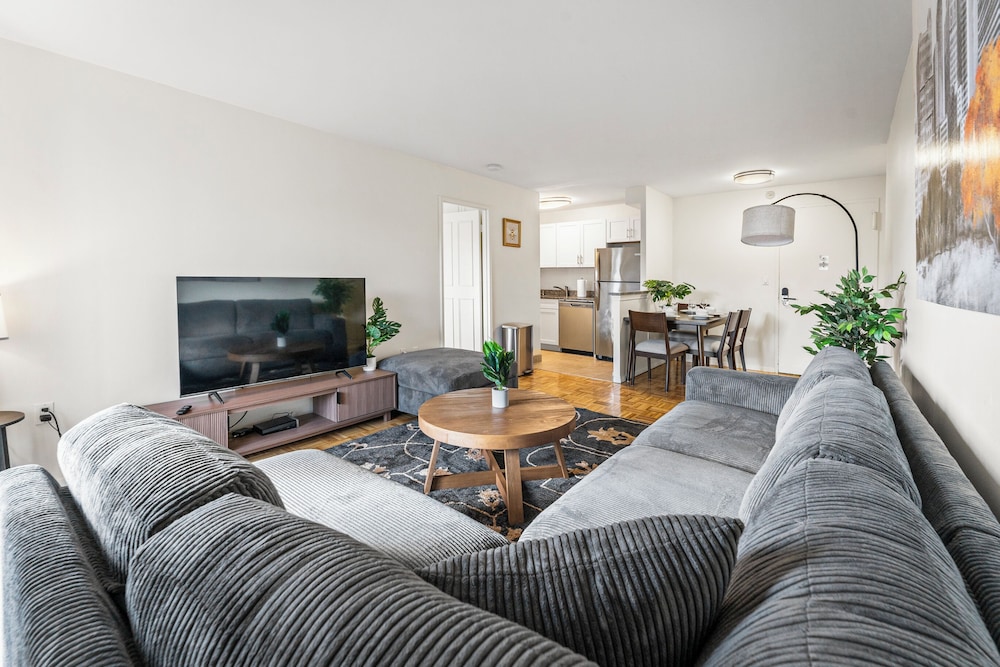 Furnished Apartment Near Longwood