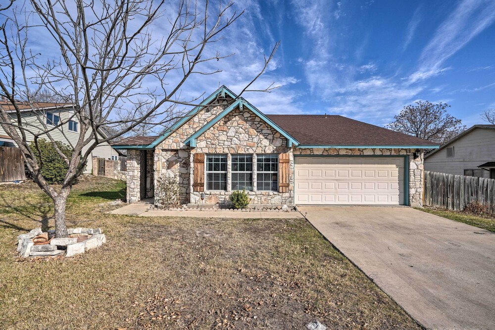 San Antonio Retreat w/ Pool, Close to Seaworld! view 5