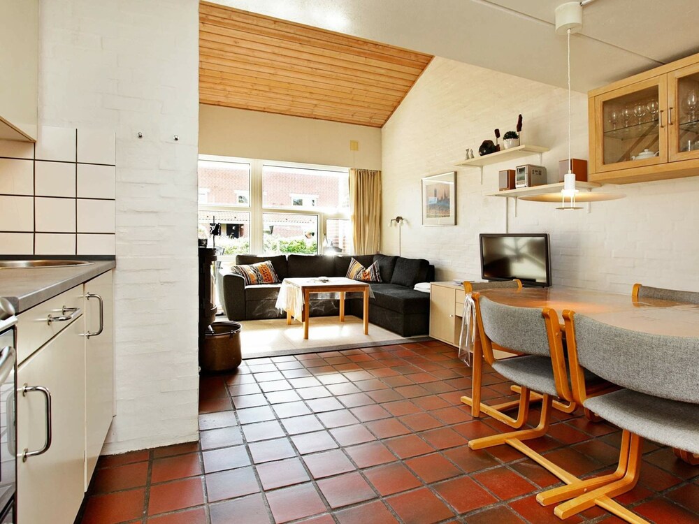 Cozy Holiday Home in BlÃ¥vand near Beach view 2