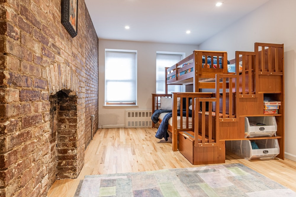 Hawthorn I by Rove Travel 3BR Duplex Loft