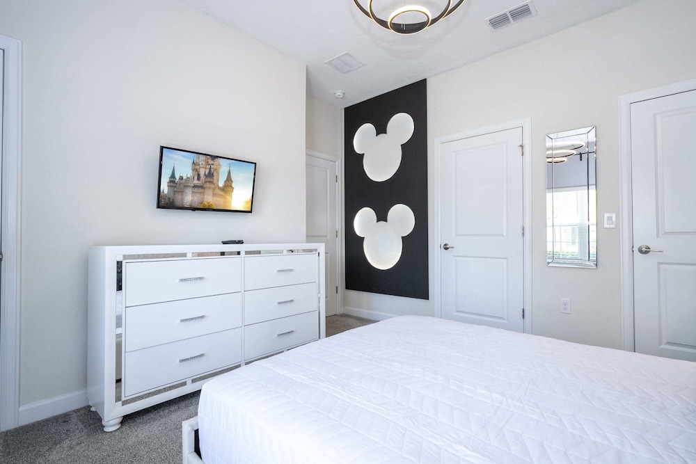 Gorgeous 4Bd W/ Pool & Waterpark @ Storey Lake 4836M