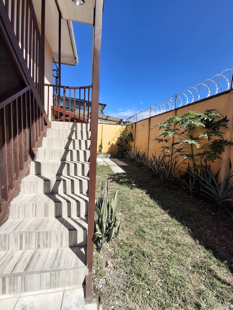 Apartamentos Quepos Studio