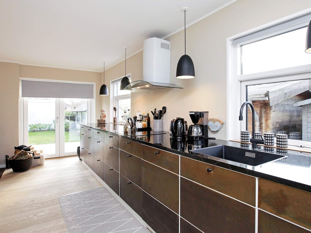 6 Person Holiday Home in Skagen view 2