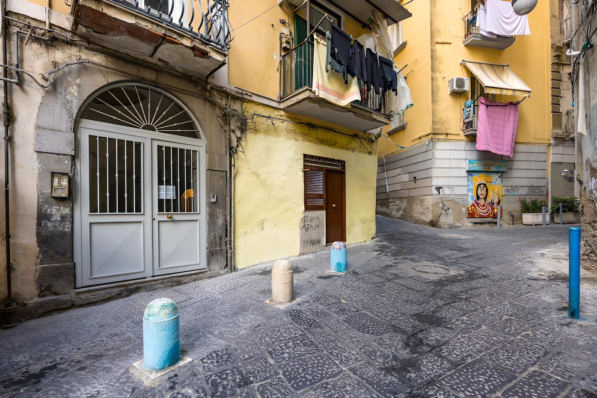 A due Passi - Quartieri Spagnoli