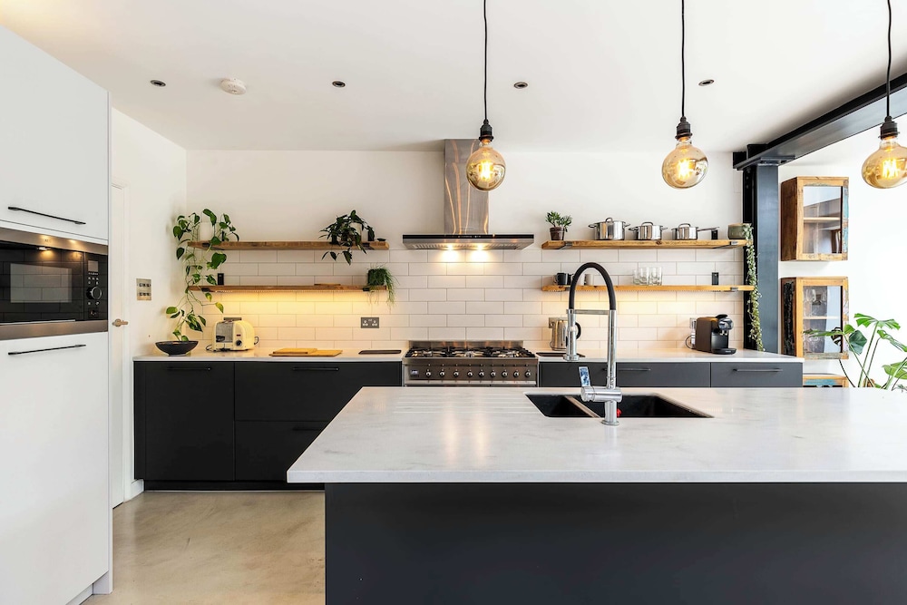 Spacious and Charming Brixton Home