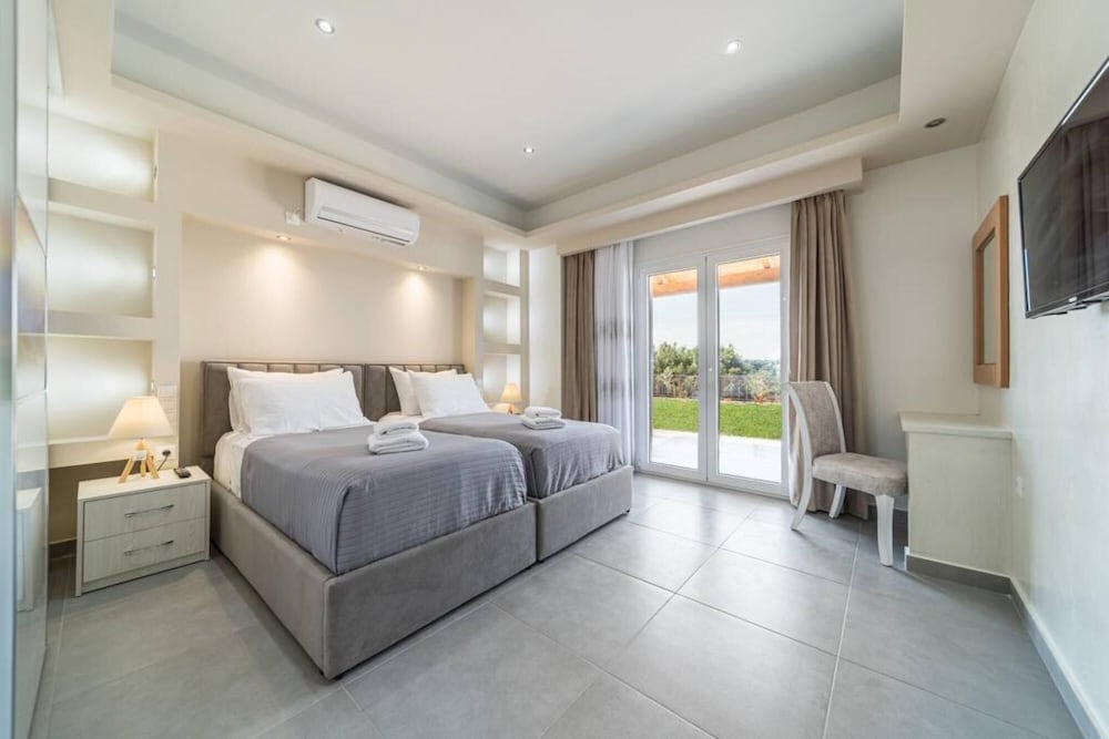 Villa Rudi at Chionata view 5