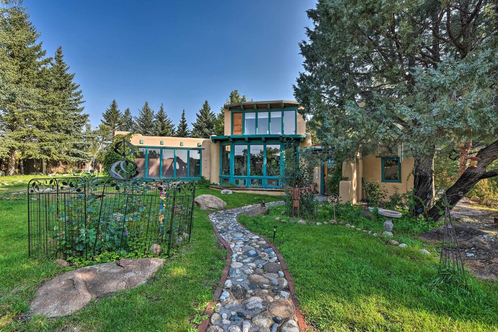 Riverheart Retreat - One-of-a-kind Villa! view 2