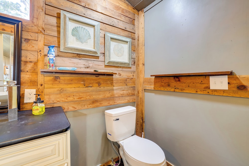 Pet-friendly Grand Lake Studio w/ Outdoor Space