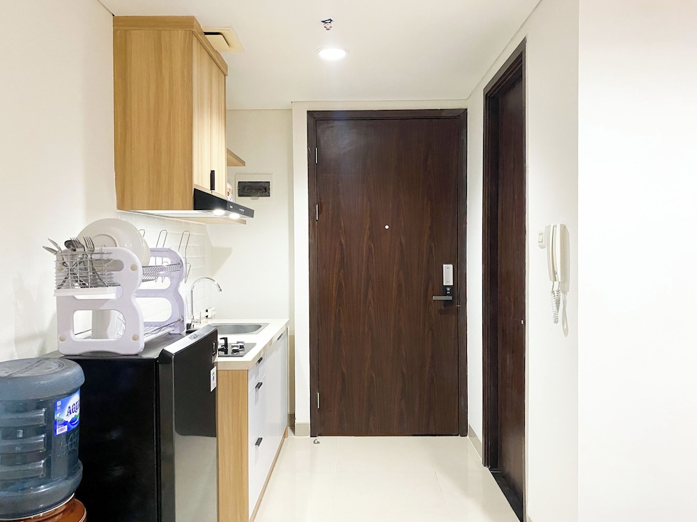 Simple Studio At Lrt City Bekasi Apartment By Travelio