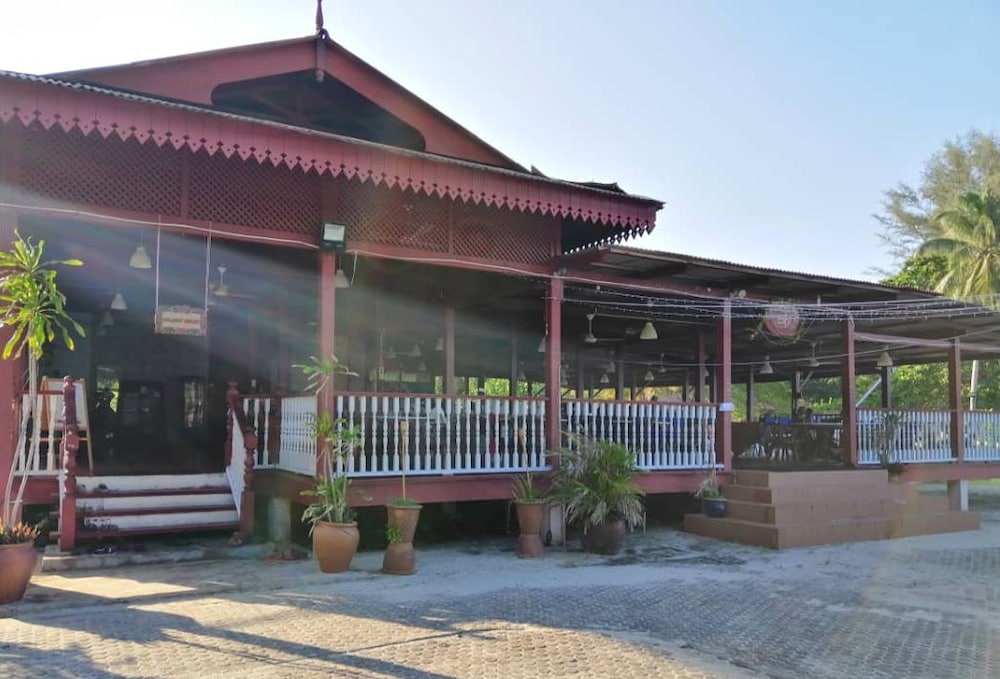 Kapas Island Resort