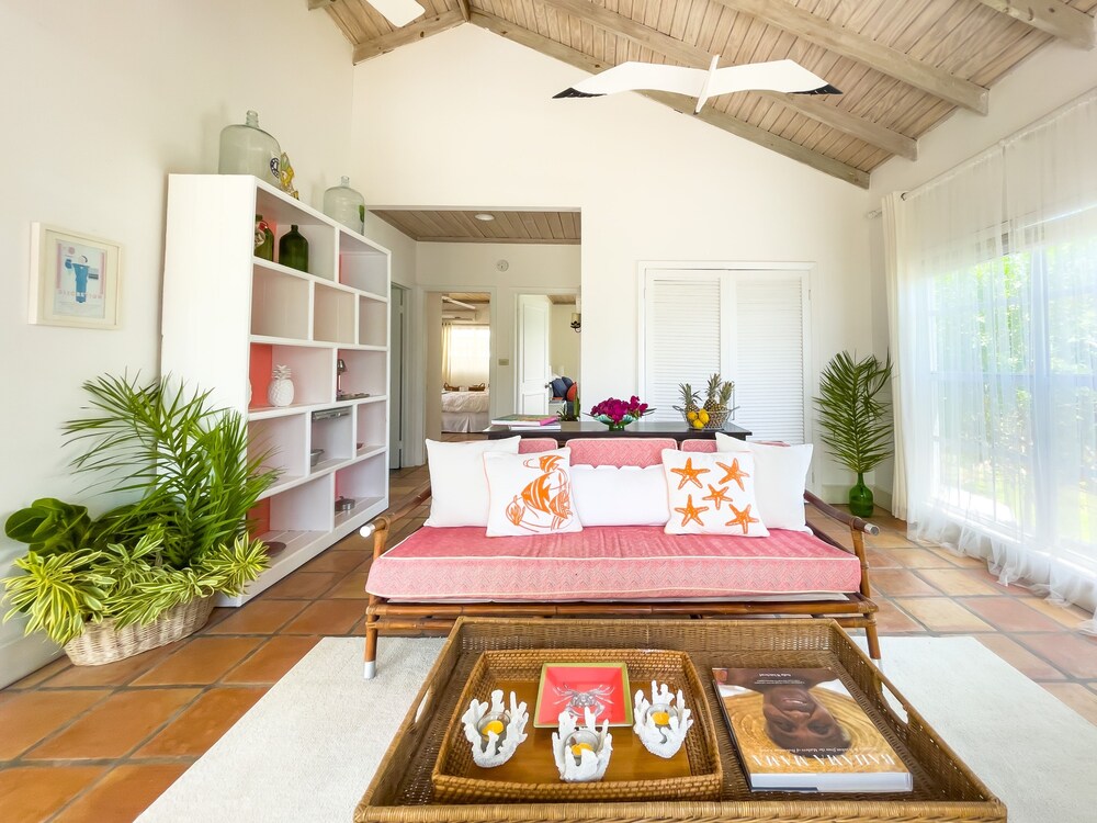 Folly Guest House 2 Bedroom Cottage - Property Image 1