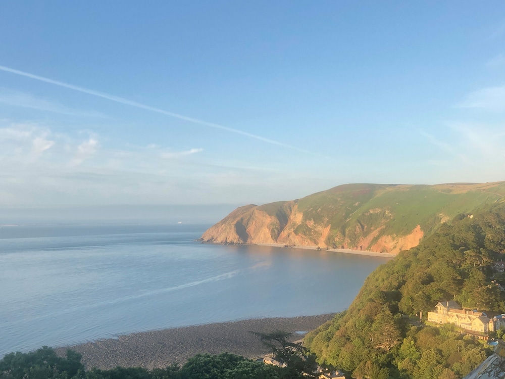 Lynton Vacations - The Penthouse Lynmouth Bay - Property Image 4