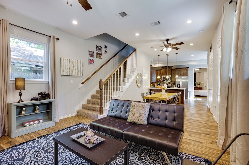 Pet-friendly Tomball Home: Walk to Main Street! view 5