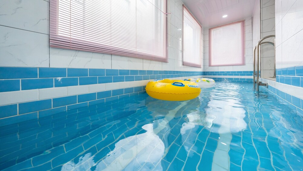 Gapyeong Binchelo Pool Villa Spa Pension