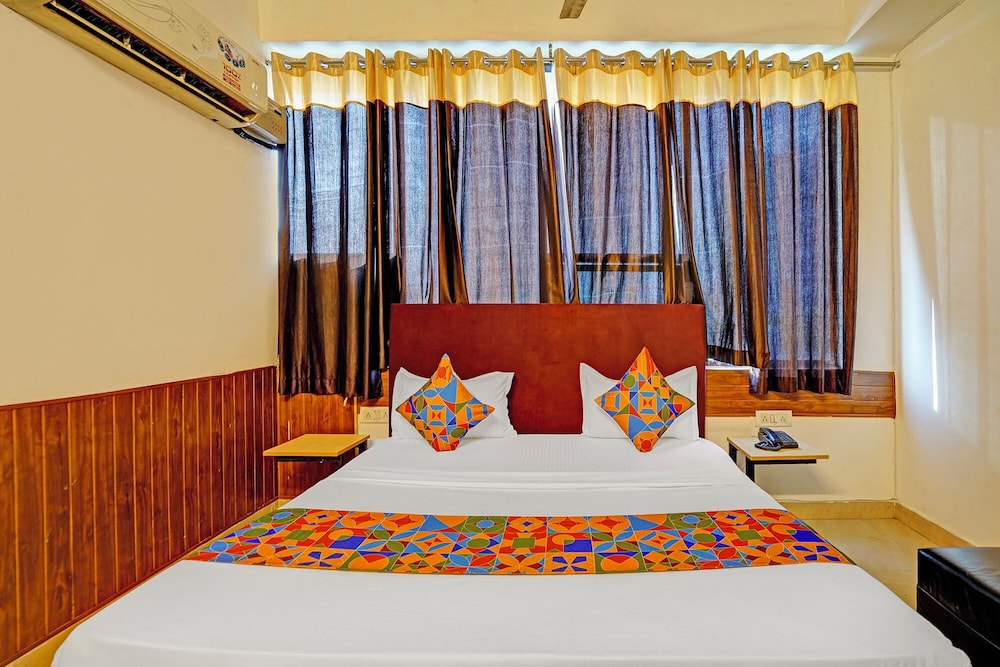 Fabhotel Vasundhara Grand
