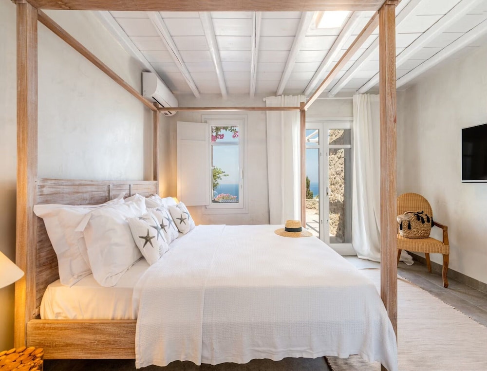 Villa With Views to Delos Island