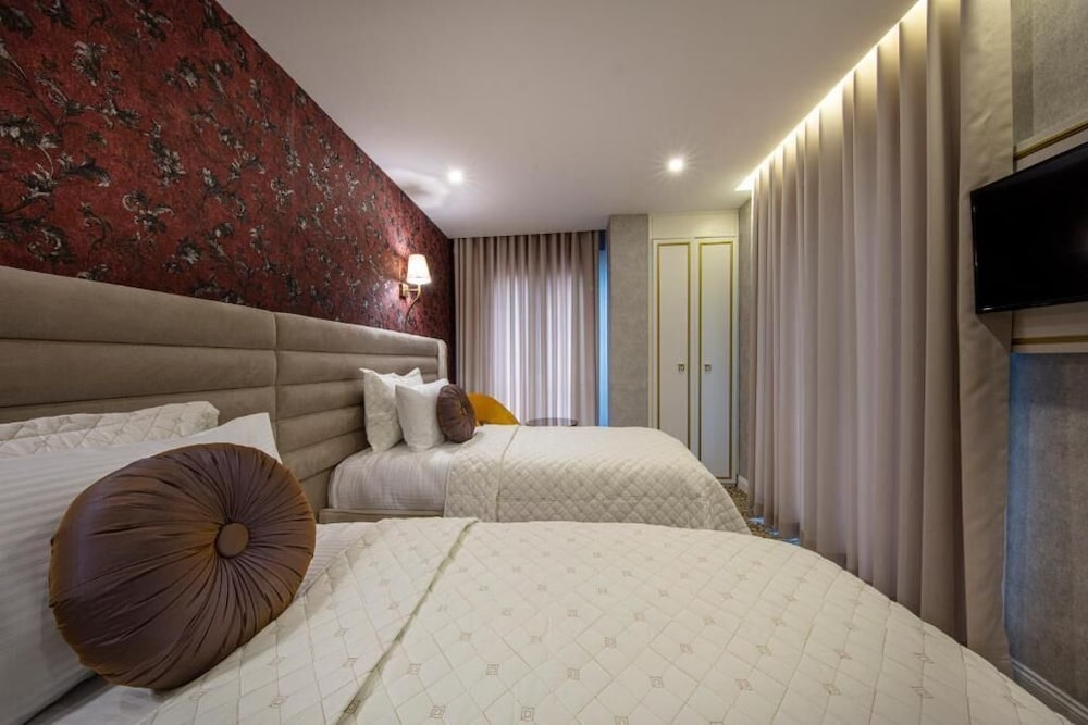 Mr Beyaz Butik Otel - Image 12