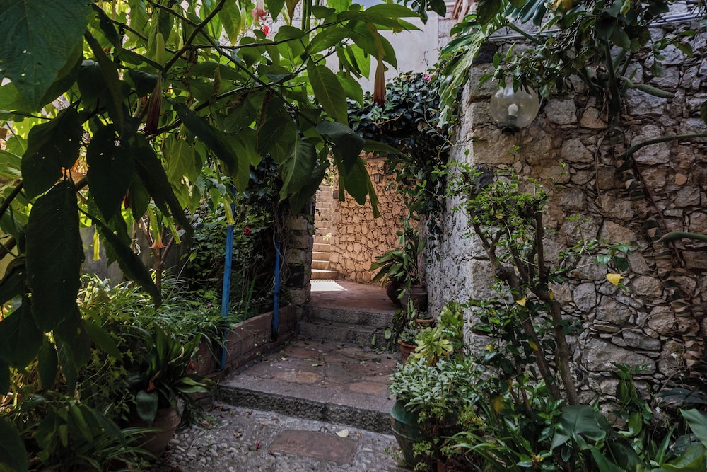 Giardino degli Aranci with Terrace by Wonderful Italy