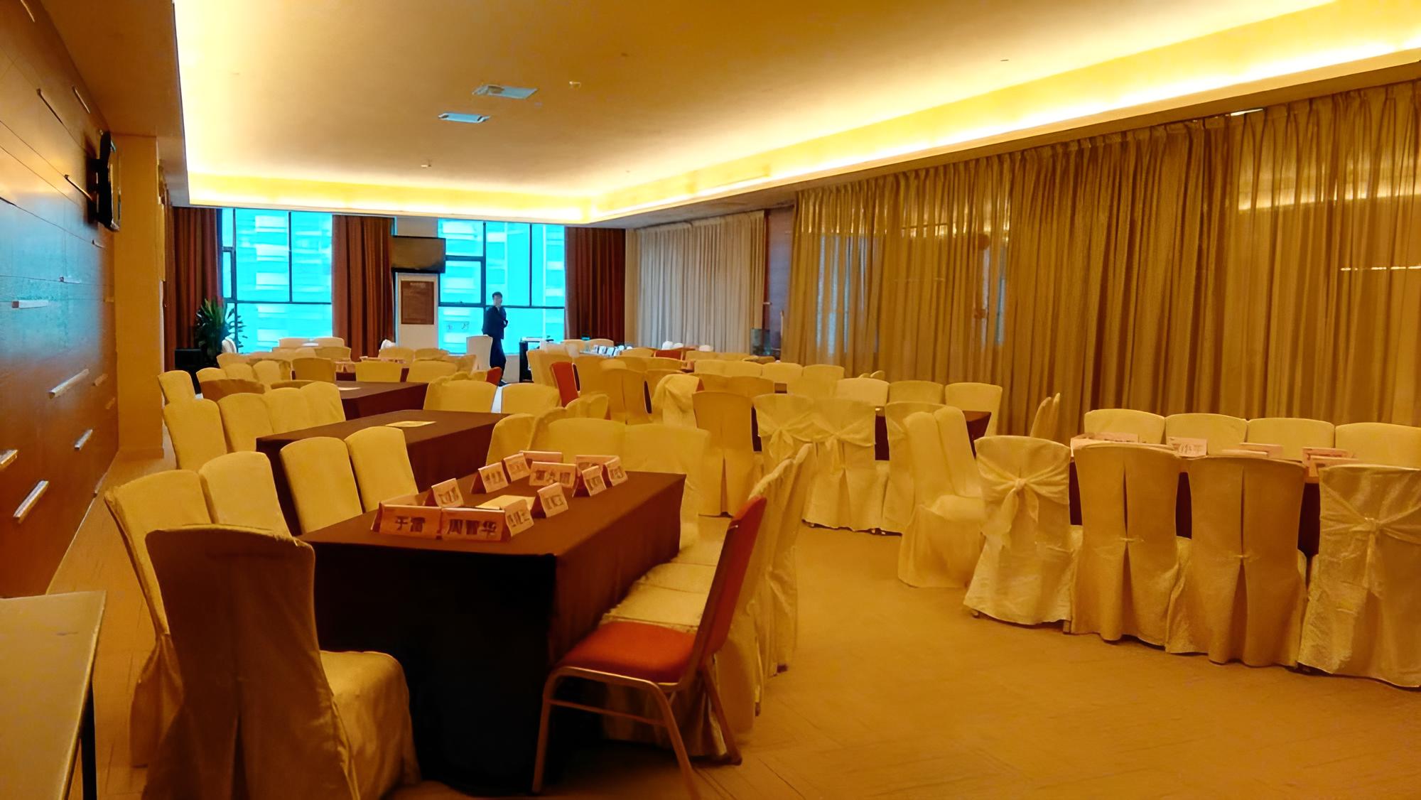 Venus Royal Hotel