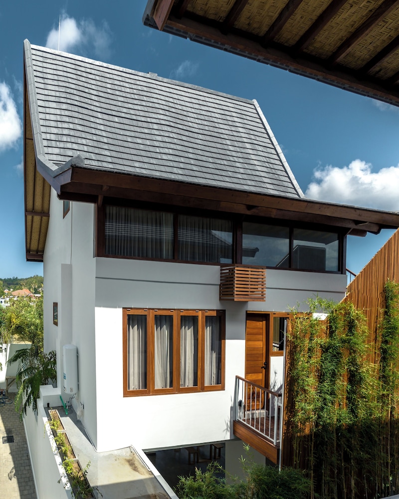 Treetop Villas