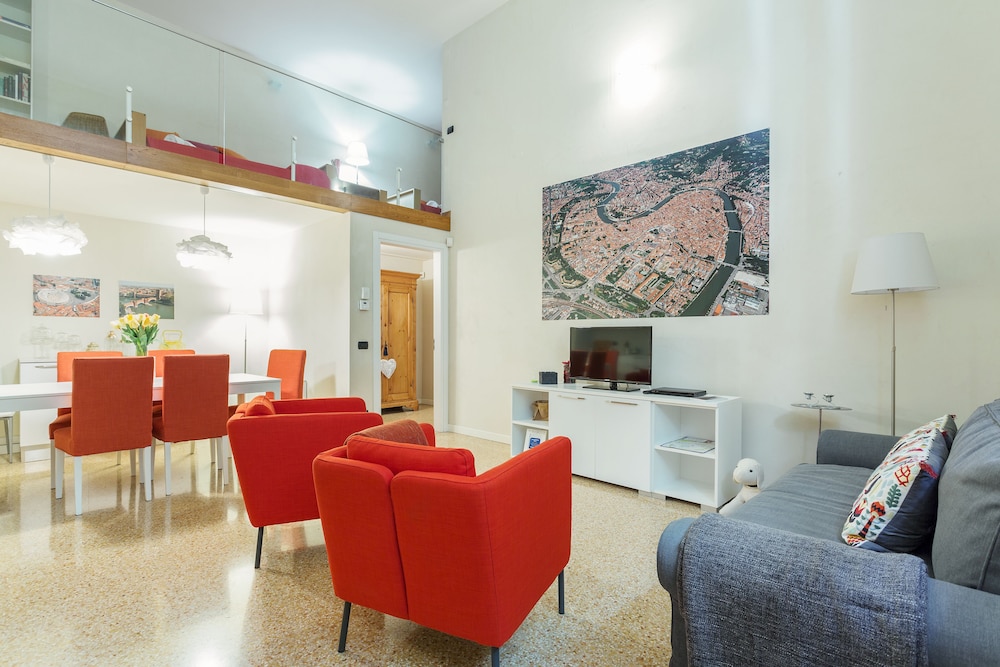 Sant'Antonio en Verona — lounge