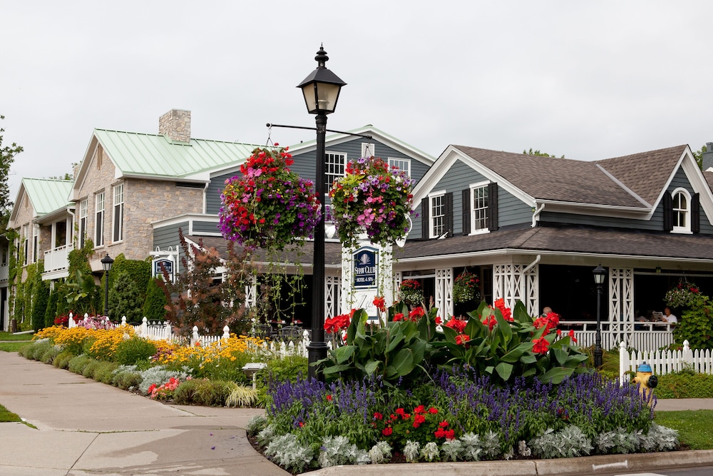 Niagara-on-the-Lake Vacations - The Shaw Club Hotel - Property Image 29