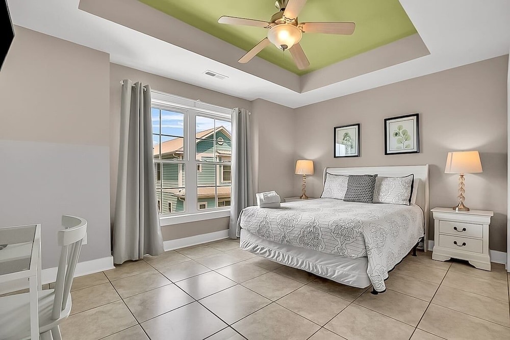 South Beach Cottages 2619 4 Bedroom Home