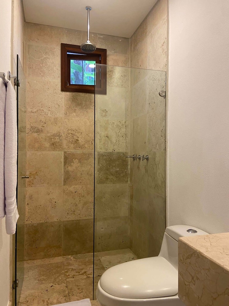 w Wonderful 2BR w AC in Sunny Cartagena