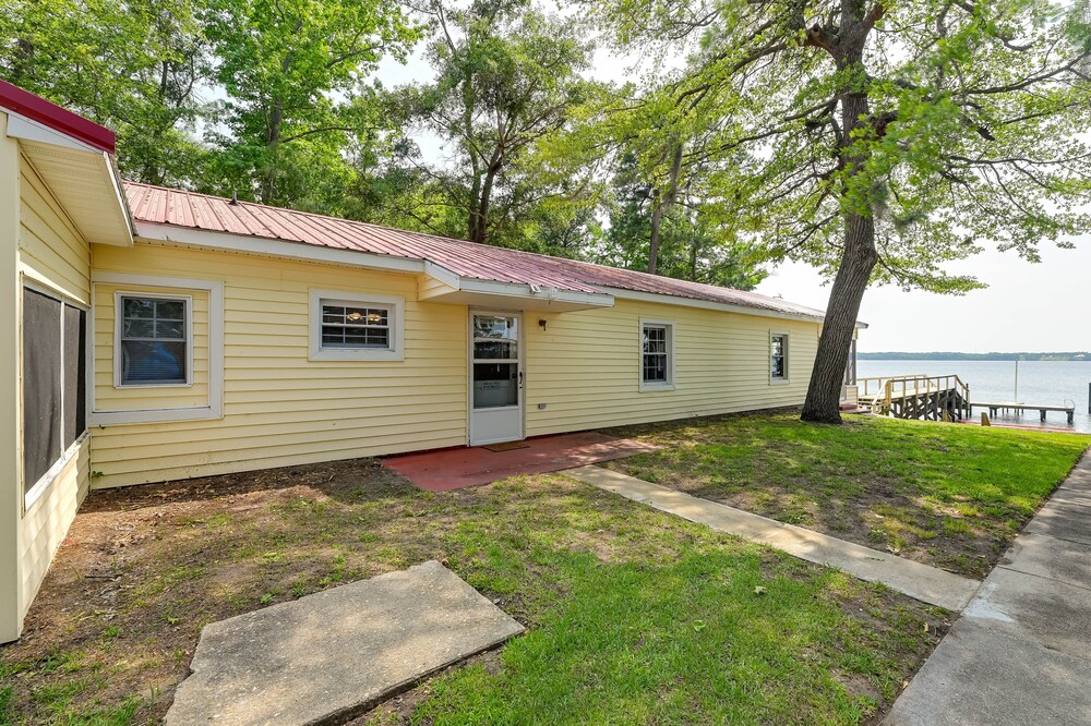 Riverfront Edenton Condo w/ Porch & Water Views! view 4