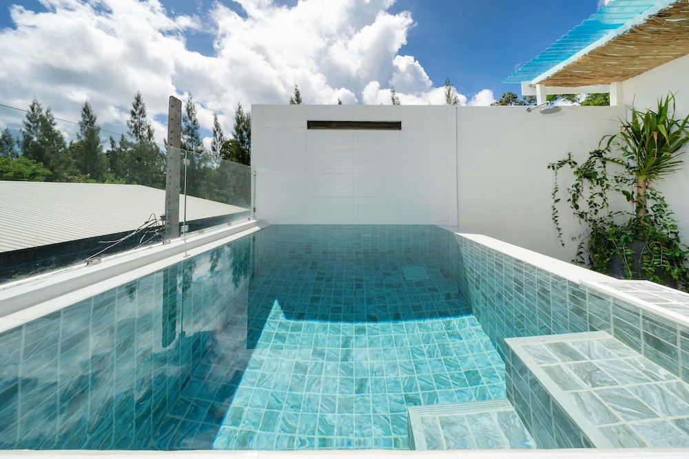 4-Storey Villa Mare with Seaview Pool