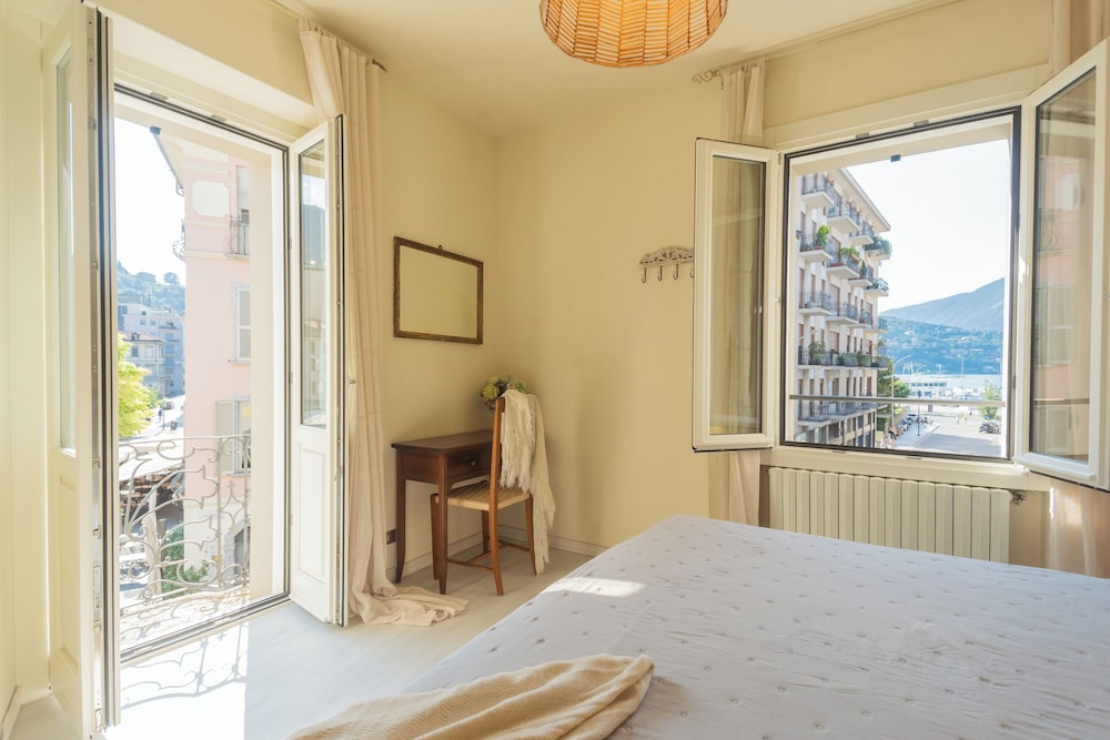Linda Apartments by Rent all Como