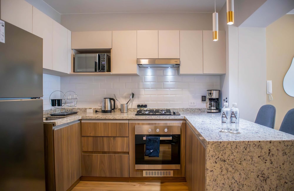 Beautiful 2BR With Fantastic Pool in Miraflores