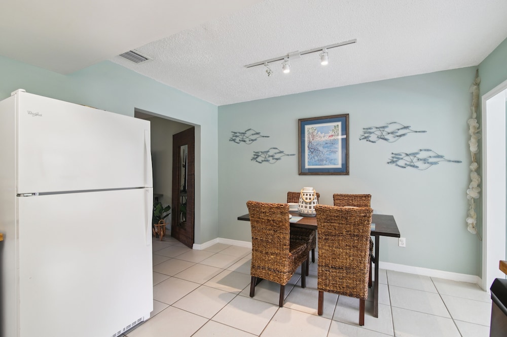 Crystal Blue Haven 3 Bedroom Cottage