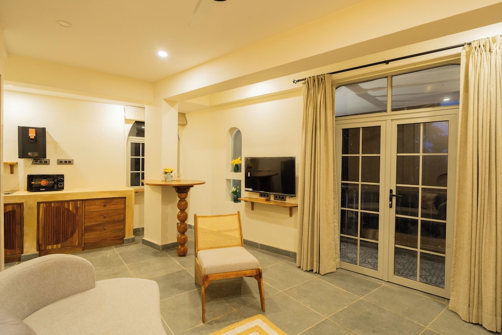 La Vaiencia Luxury Apartments