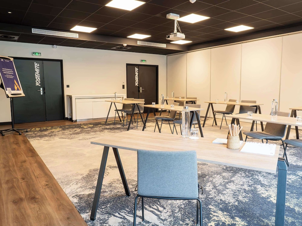 Saint-Etienne-du-Rouvray Vacations - Hotel Novotel Rouen Sud - Property Image 15