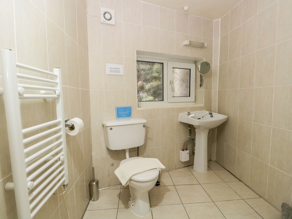 Newfield Apartment 2