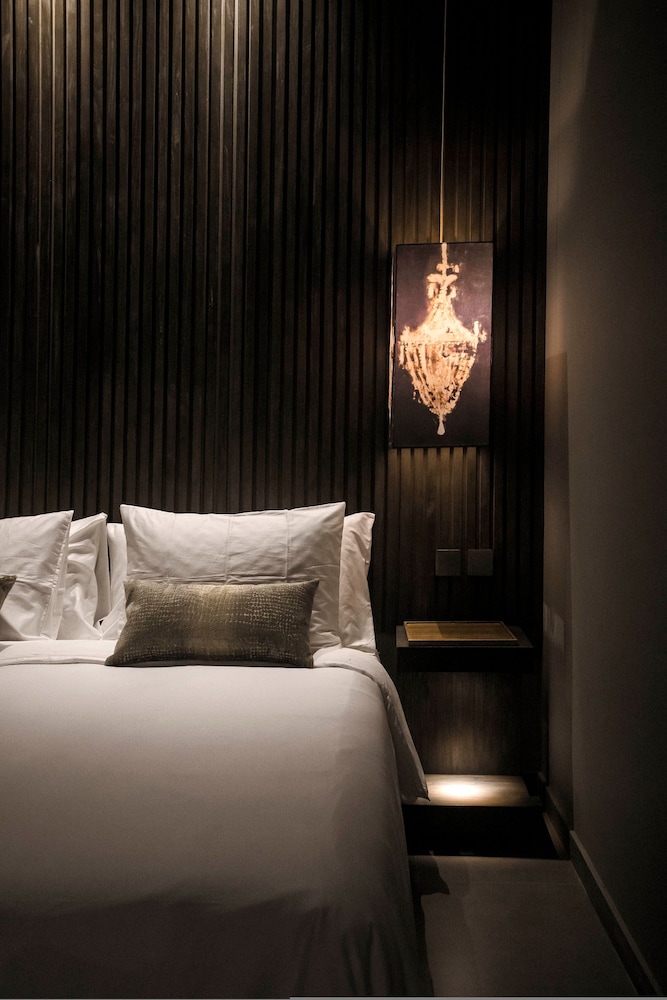 Umayam Luxury Townhouse 7 by Alfred in Bali - New Modern Luxury 3BR w Pool Near Pererenan Beach