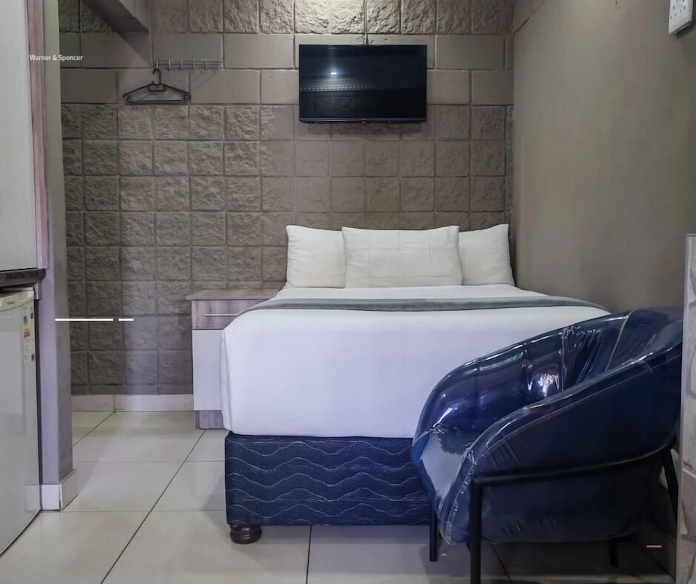 Olu Guest Lodge