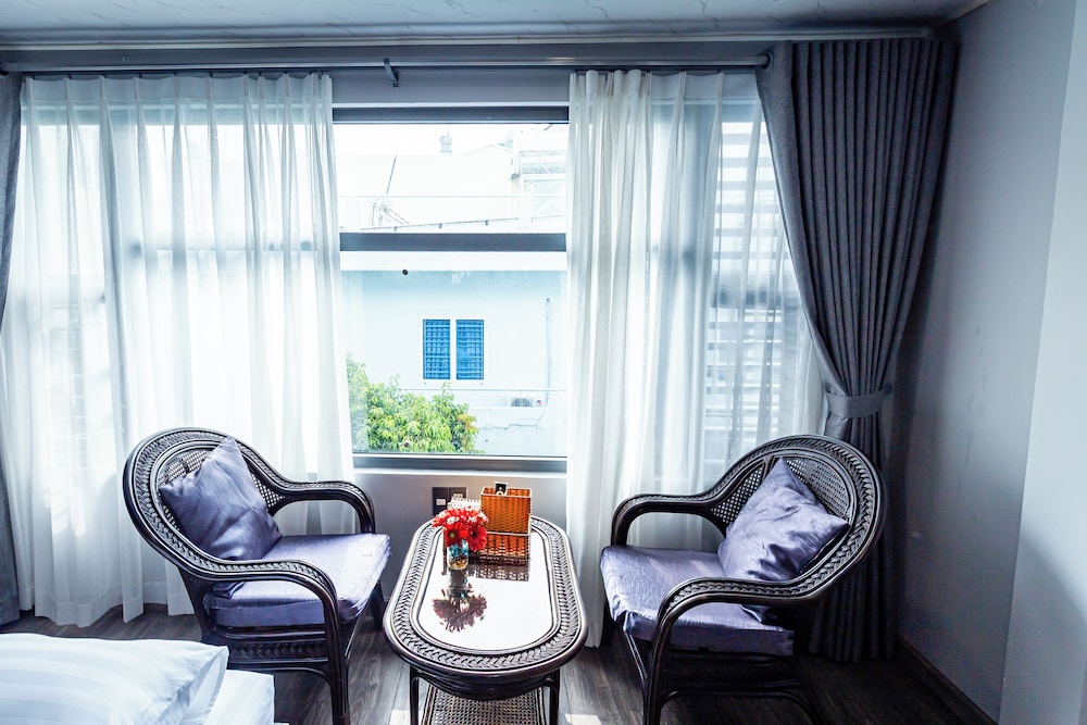 Awenasa by Livinginn
