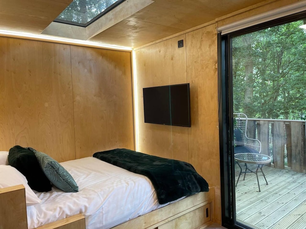Luxury Cabin in the Woods view 3