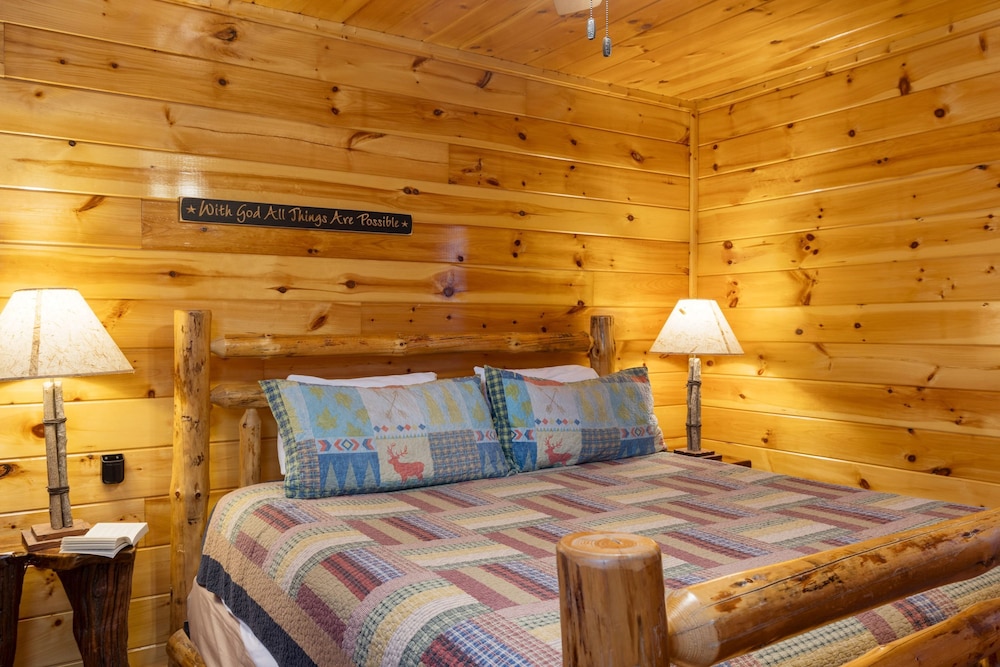 A View for All Seasons Luxe Smoky Mountain Cabin With Hot Tubs Game Room
