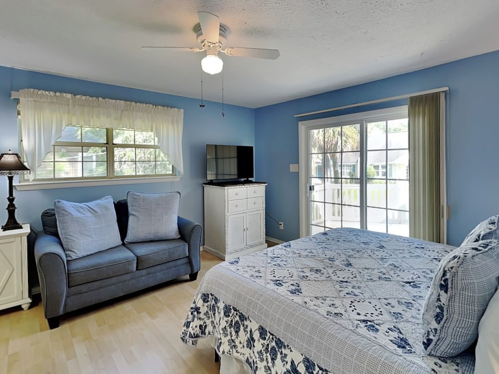 Lillypad by Tybee Vacation Rentals