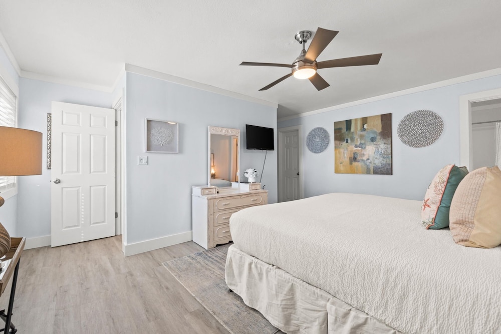 Beach House - Maple Leaf Relief by PHG