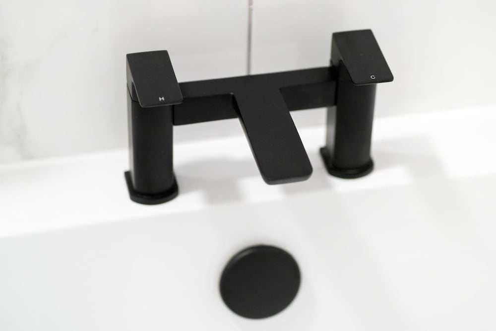 Lochside Apartment B
