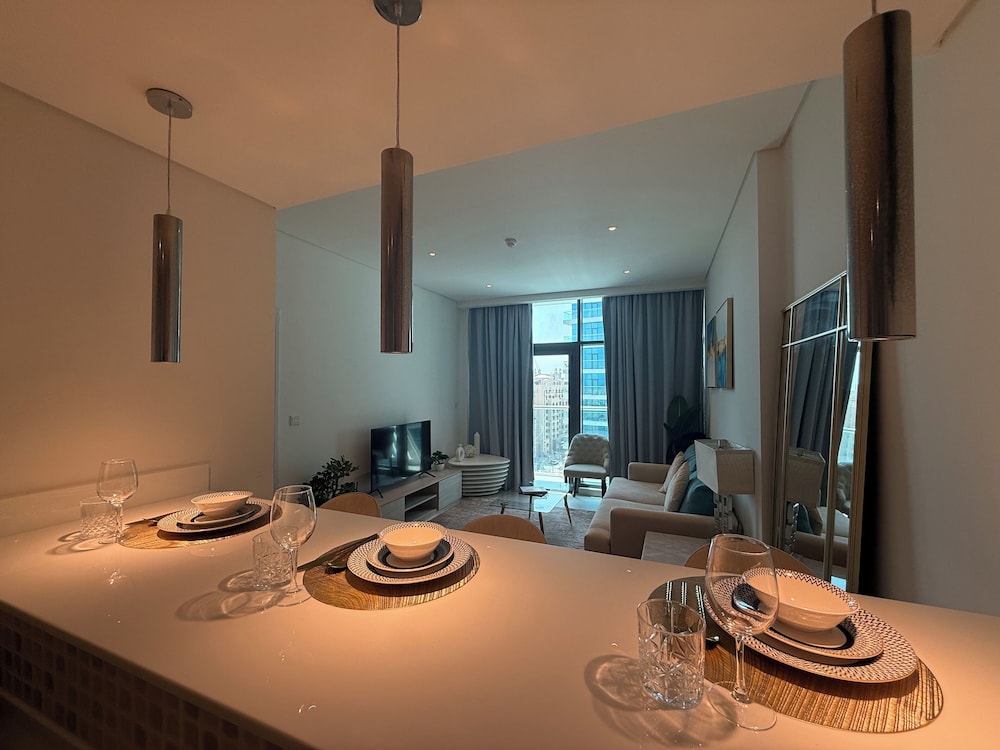 Highend Ultra Luxury with Rooftop Pool