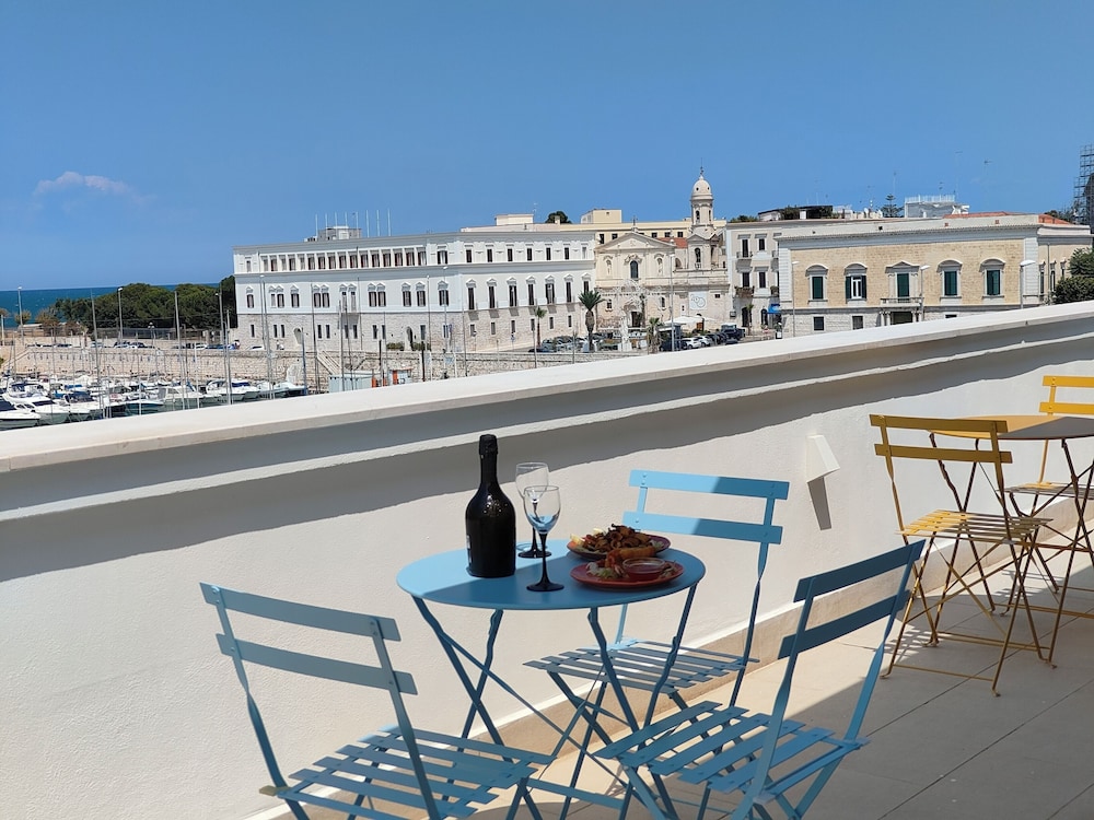 SEA DREAM PALACE 1