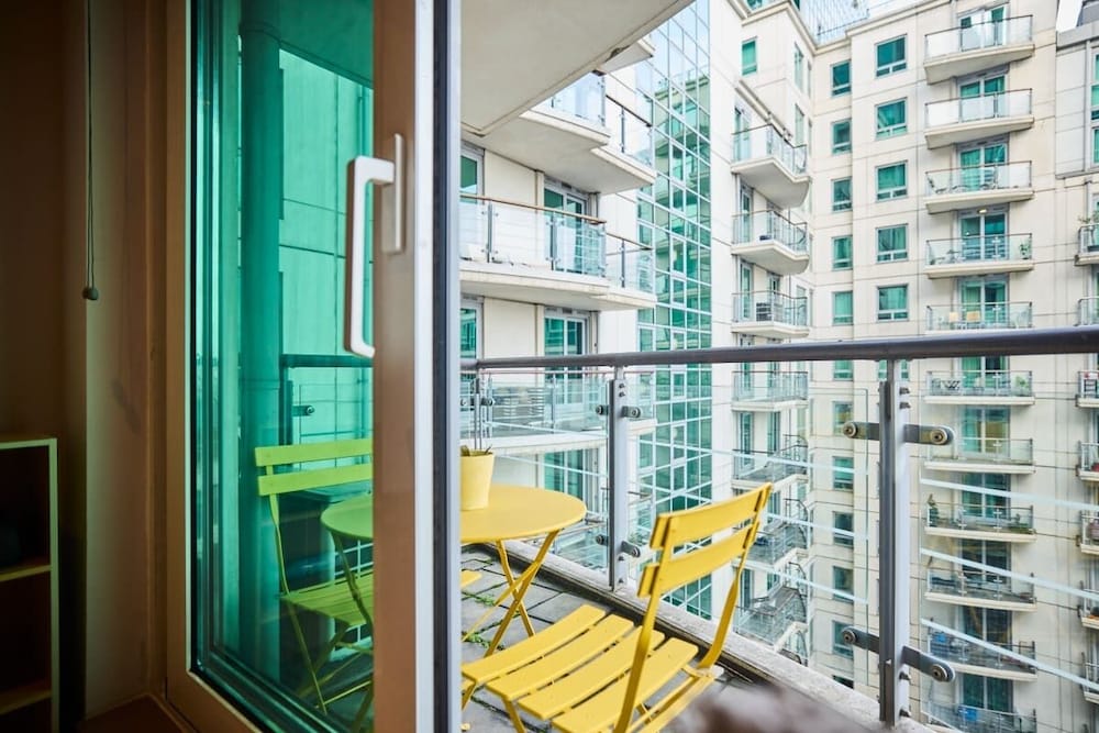 The Vauxhall Hideout - Comfy 2bdr Flat With Balcony
