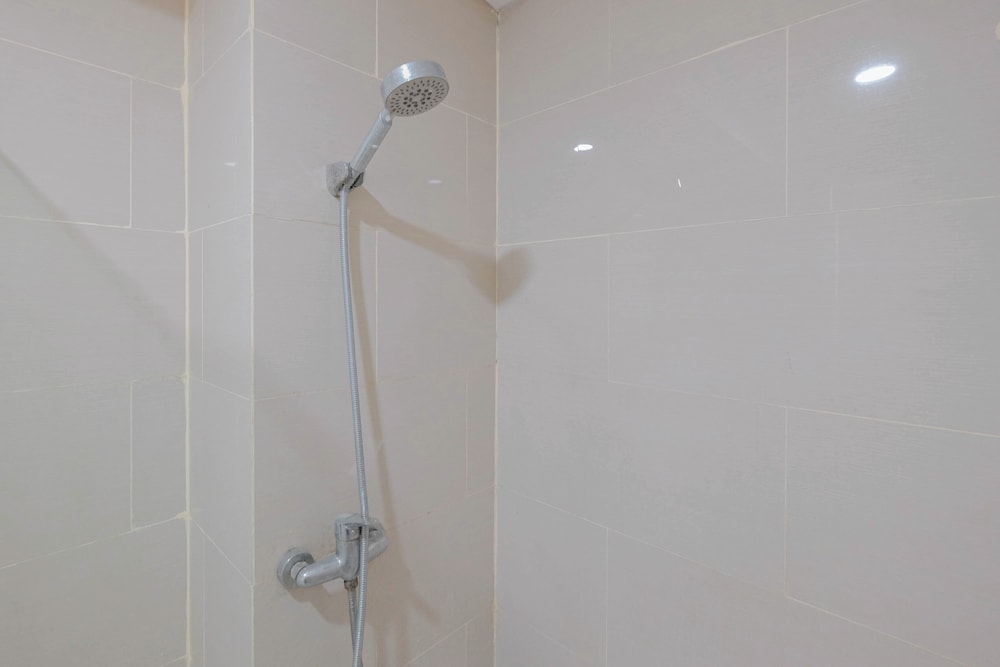 Spacious 3Br At Daan Mogot City Apartment