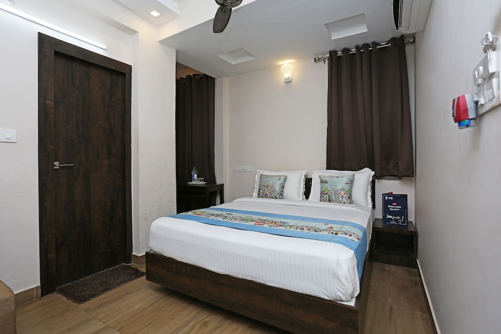 OYO 9476 Hotel Mittal